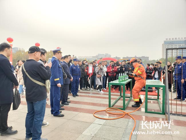 保定举办消防宣传月活动 提高全民消防安全意识