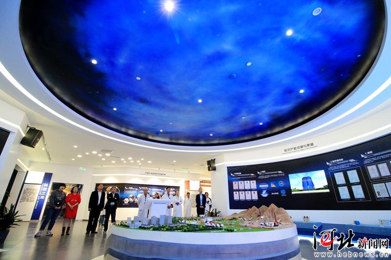 中国石油物探展览馆揭牌