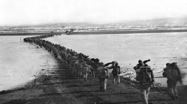 “雄赳赳，气昂昂，跨过鸭绿江！”志愿军战歌背后的故事