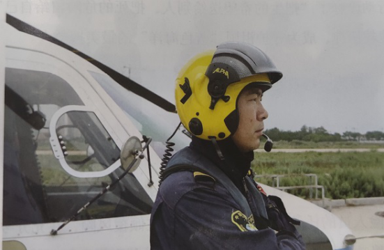 中国人的故事 | “海上雄鹰”张洪彬：惊涛骇浪中撑起“生命之舟”