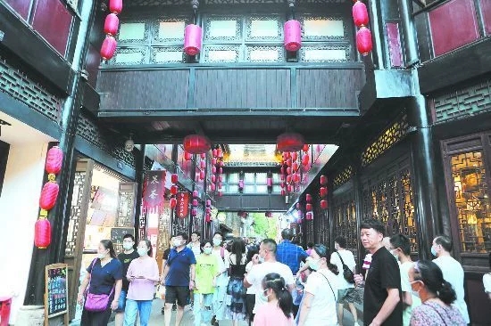 前三季度消费市场总体持续回暖