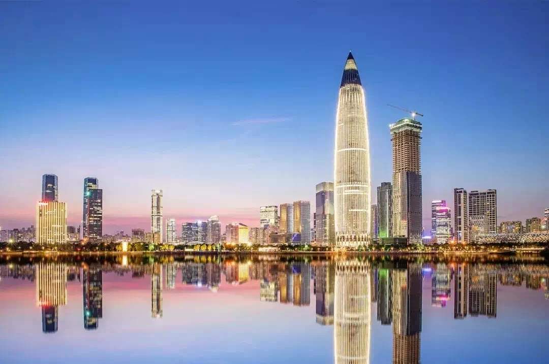 发扬特区精神 勇当新时代“拓荒牛”