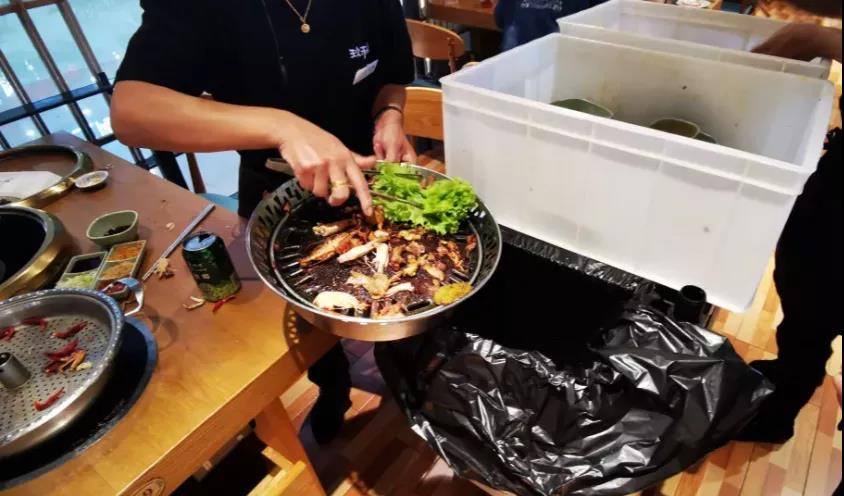 面对这些垃圾，他们如此处理！