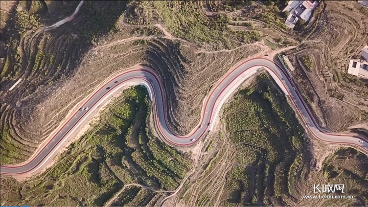沿着高速看中国·穿行太行⑧ | 吕家“网红驴”