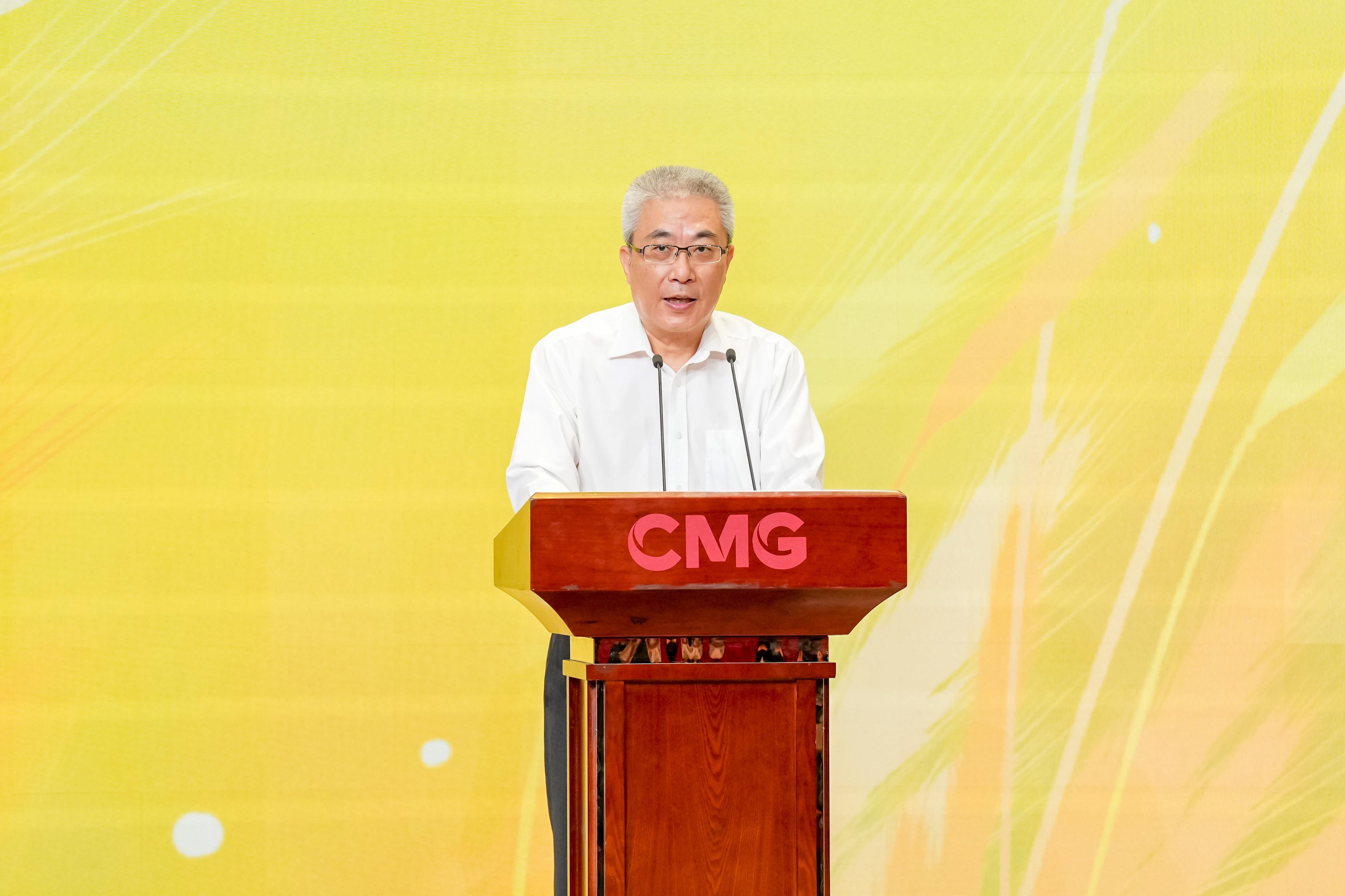 △中央广播电视总台编务会议成员黄传芳致辞