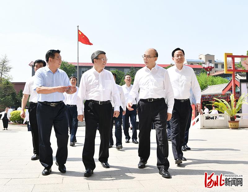 20240614944371.jpg 7daa6f5d-fc75-43df-a0a0-742d2e8ebea3_batchwm.jpg